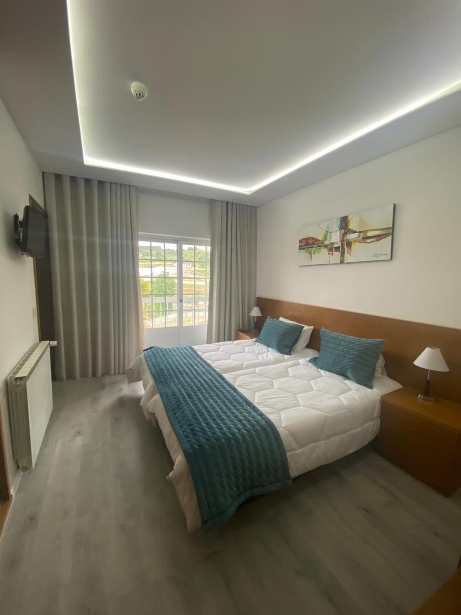 Ze Luis Hotel Chaves Exterior photo