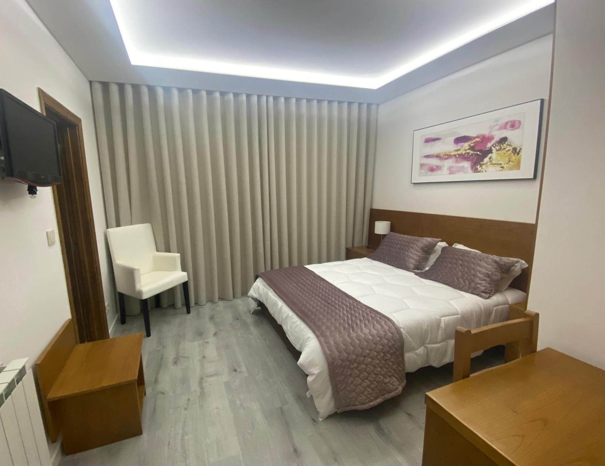 Ze Luis Hotel Chaves Exterior photo