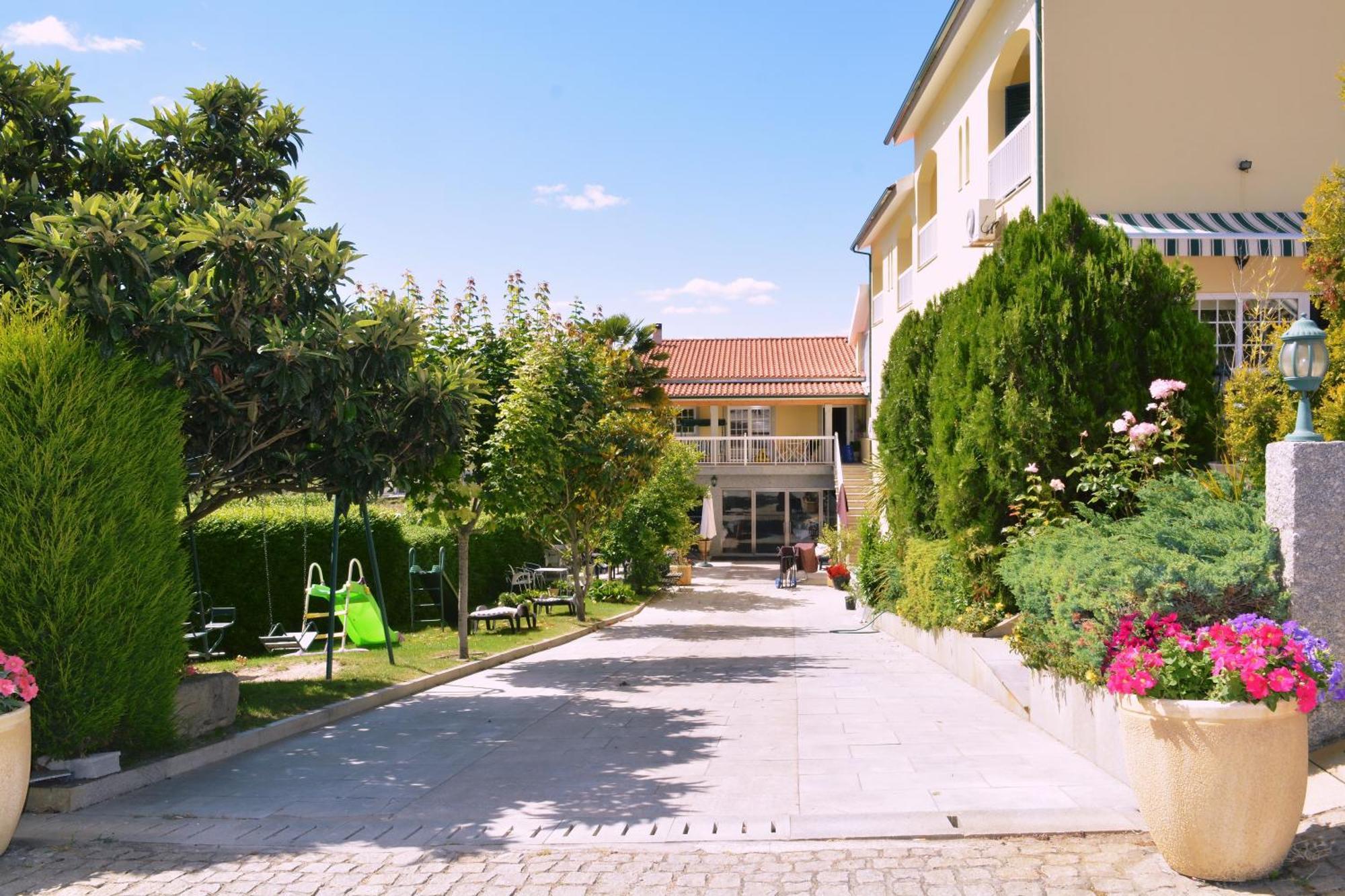 Ze Luis Hotel Chaves Exterior photo