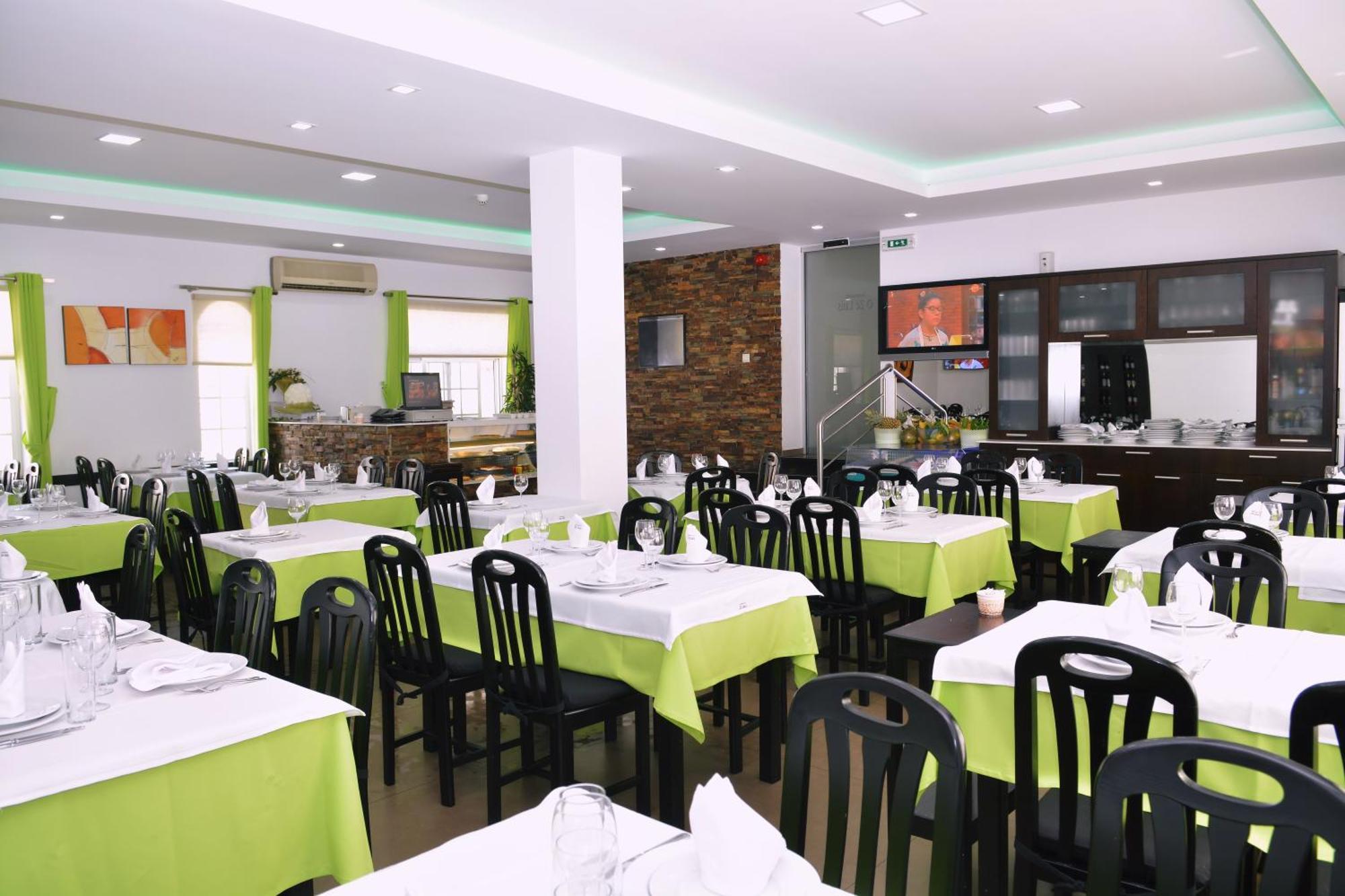 Ze Luis Hotel Chaves Exterior photo